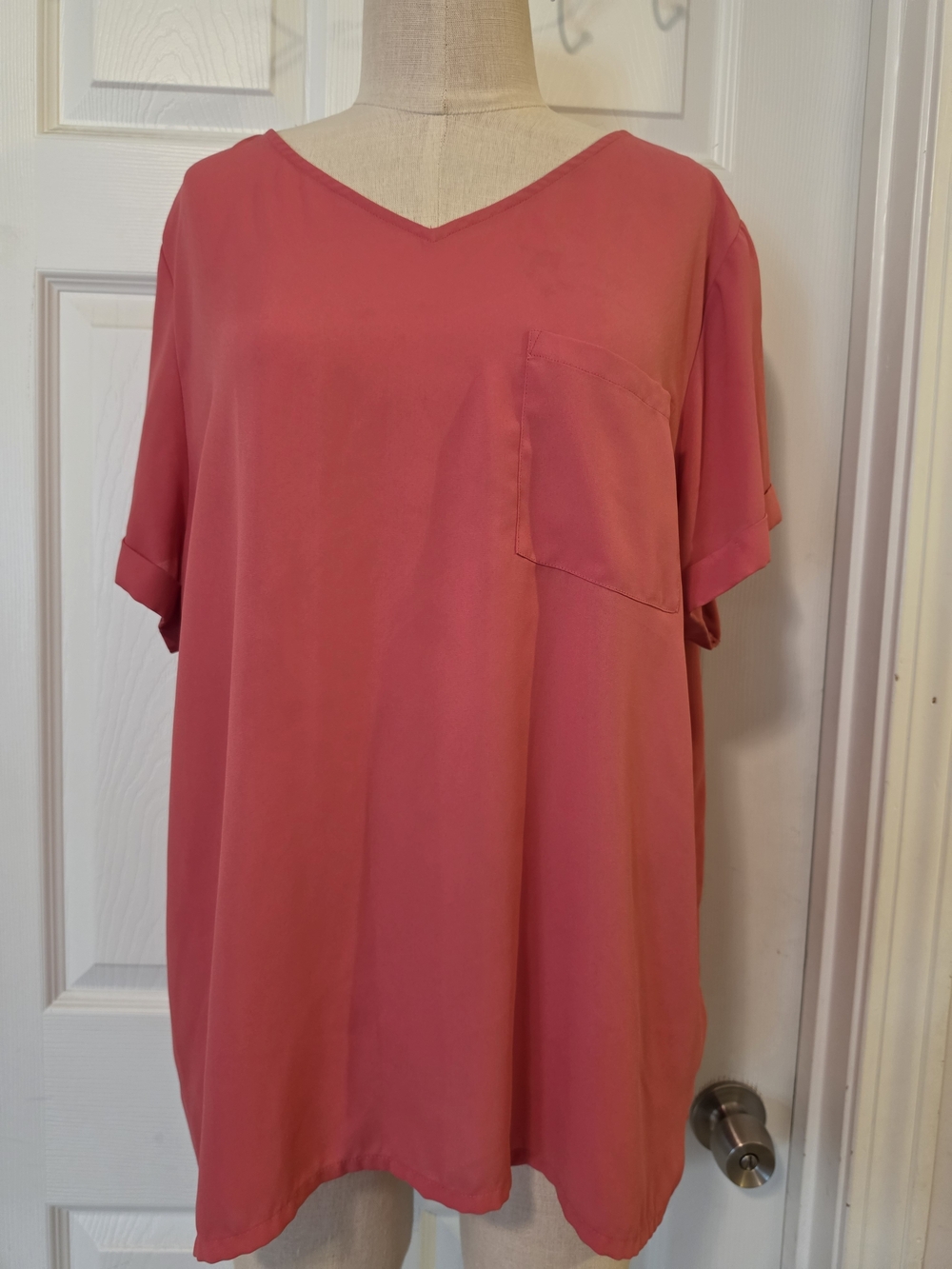 Maurices Coral V-Neck Short Sleeve Pocket Tee Size 2X